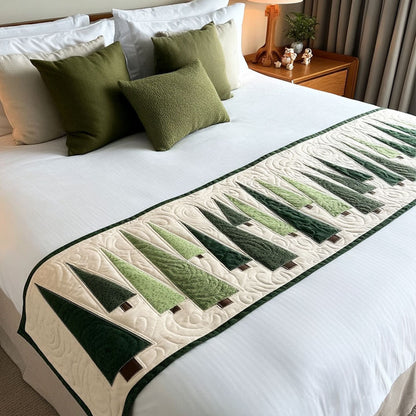 Evergreen Forest Quilted Bed Runner NCU0TV373
