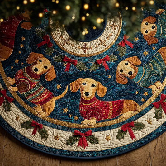 Holly Bow Dachshund Parade Christmas Quilted Tree Skirt NCU0DH600