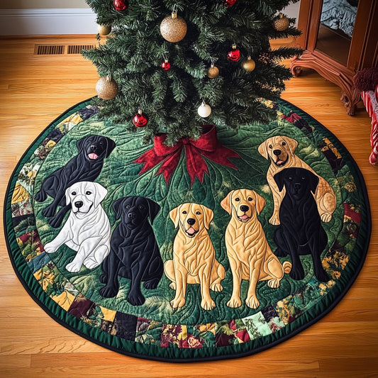 Labrador Christmas Cuddle Christmas Quilted Tree Skirt NCU0DV1796