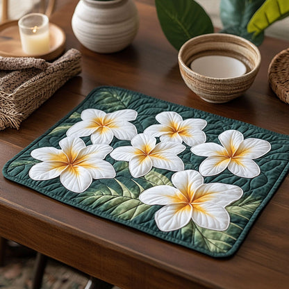 Plumeria Bloom Quilted Placemat NCU0VL1901