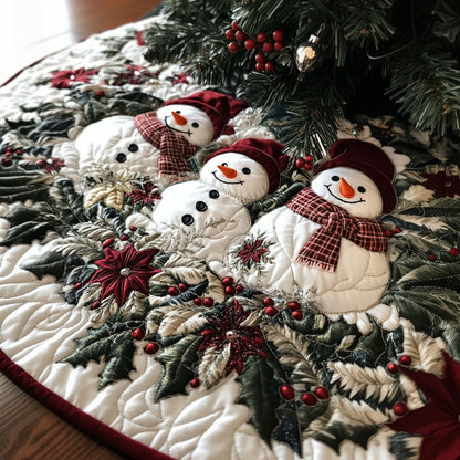 Snowy Smiles Quilted Christmas Tree Skirt NCU0PT2318